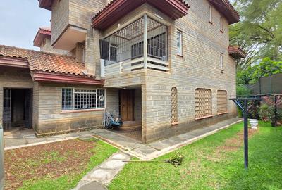 4 Bed Townhouse with En Suite at Lavington Green - 3