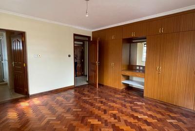 3 Bed Apartment in Parklands - 2