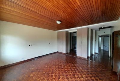 5 Bed House with En Suite at Rhapta Road - 3