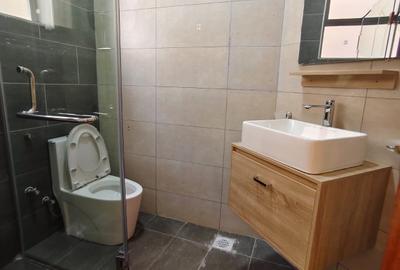 3 Bed Apartment with Gym in Kilimani - 4