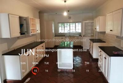 4 Bed House with En Suite at Lavington Green - 4