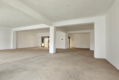 2,000 ft² Commercial Property with Backup Generator at Chaka Road - 4