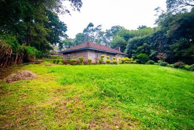 Land in Lavington