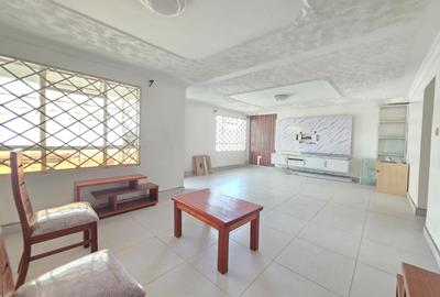 Commercial Property with Service Charge Included in Kilimani - 4