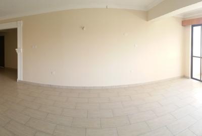 3 Bed Apartment with En Suite at Ar2105