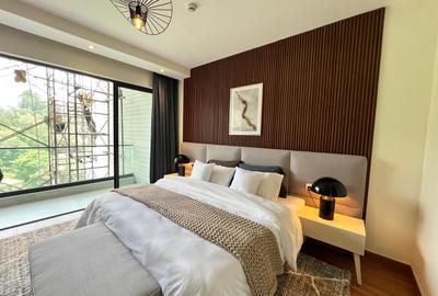 3 Bed Apartment with Swimming Pool in Riverside