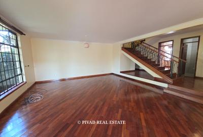 4 Bed Townhouse with Garden in Lavington - 4