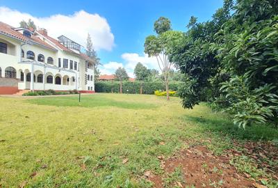 6 Bed House with En Suite at Runda