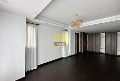 4 Bed Apartment in Lavington