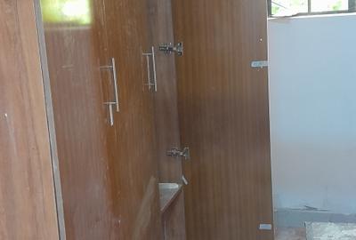 1 Bed House with En Suite at Loresho - 4