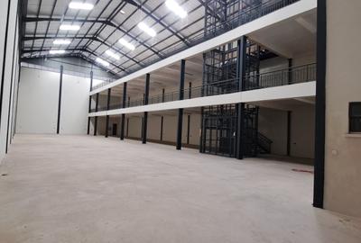 15,800 ft² Warehouse with Parking in Mombasa Road