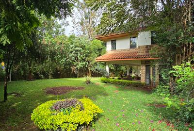 5 Bed House with En Suite at Rosslyn Park - 4