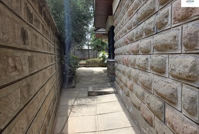 4 Bed House with En Suite in Kitengela - 4