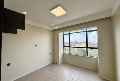 2 Bed Apartment with En Suite in Lavington - 3