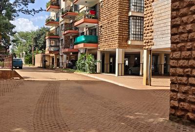 3 Bed Apartment with En Suite in Ruaka