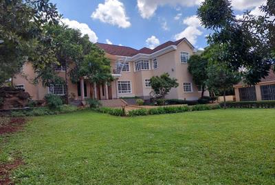 10 Bed House with En Suite at Runda Road - 3