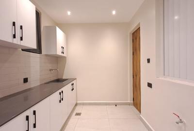 3 Bed Apartment with En Suite at Spring Valley