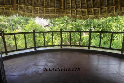 3 Bed Villa with En Suite at Diani Beach Road - 4