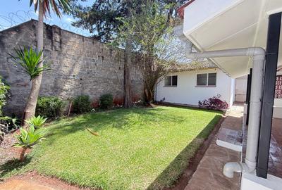 3 Bed House with En Suite at Lavington - 3