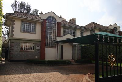 4 Bed Townhouse with En Suite in Kiambu Road