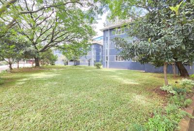3 Bed Apartment with En Suite in Kilimani - 4