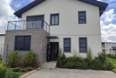 4 Bed Villa with En Suite in Ongata Rongai