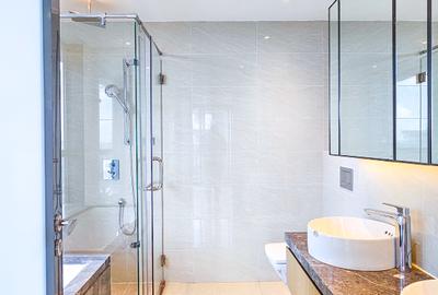 1 Bed Apartment with En Suite at Westlands Road - 4