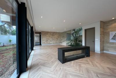 5 Bed Townhouse with En Suite at Grevillea Grove - 3