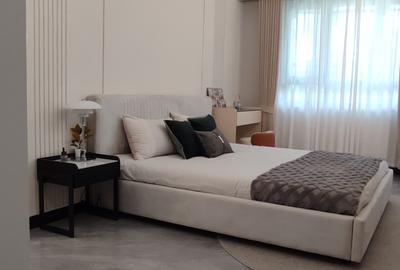 1 Bed Apartment with Swimming Pool at Woodavenue - 4