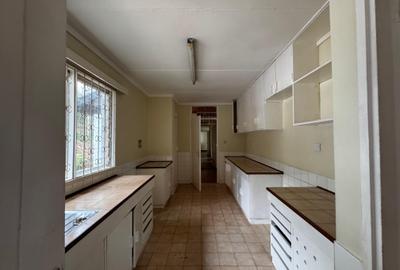 4 Bed House with En Suite in Loresho - 3