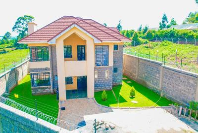 3 Bed Townhouse with En Suite at Ondiri