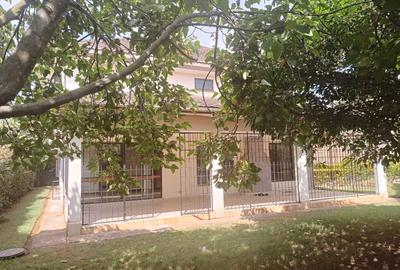 5 Bed Townhouse with En Suite at Runda