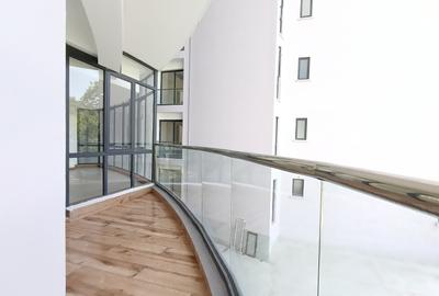 3 Bed Apartment with En Suite in Riverside - 3