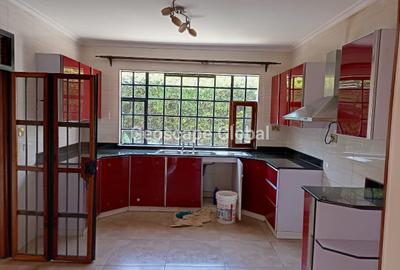 4 Bed Townhouse with En Suite in Runda