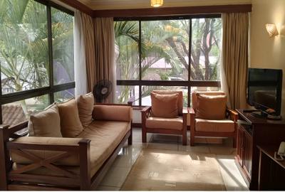 Serviced 2 Bed Apartment with En Suite at Arboretum