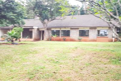 5 Bed House with En Suite at Kyuna Road