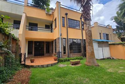 6 Bed Townhouse with En Suite in Lavington - 3