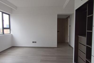 2 Bed Apartment with En Suite in Westlands Area - 3