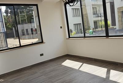 5 Bed Townhouse with En Suite at Off James Gichuru Road - 2