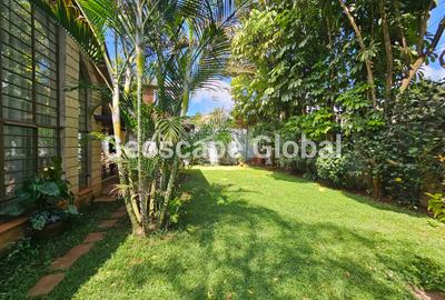 5 Bed House with En Suite in Lavington