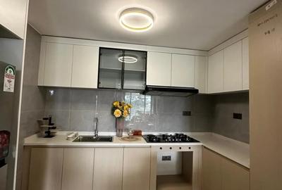 2 Bed Apartment with En Suite in Riverside - 2