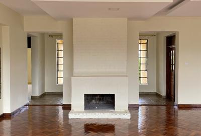 4 Bed House with En Suite in Karen