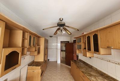 4 Bed Townhouse with En Suite at Laikipia Road - 3