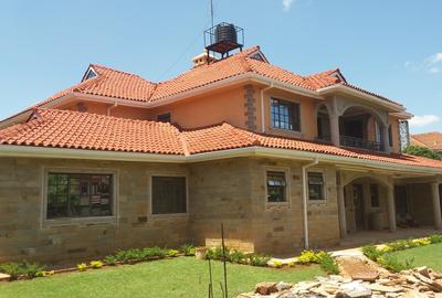 7 Bed House with En Suite at Runda Road