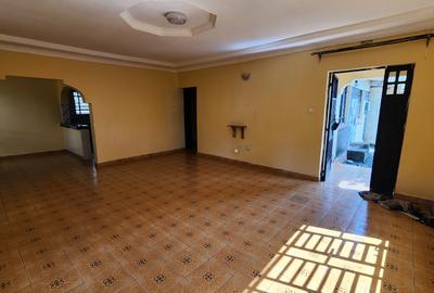 3 Bed House with En Suite at Oloika - 2