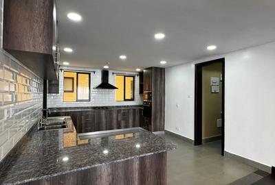 4 Bed Apartment with En Suite at Valley Arcade - 4