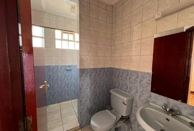 4 Bed Villa with En Suite in Lavington - 3