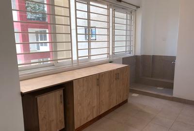 4 Bed Apartment with En Suite at General Mathenge