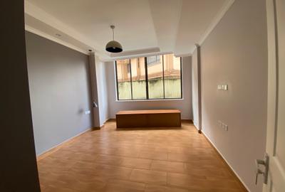 1 Bed Apartment with En Suite in Rhapta Road