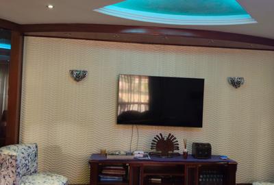 5 Bed House with En Suite in Westlands Area - 3